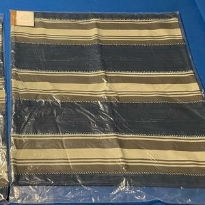 NWT-Pottery Barn- 2 -Greer striped pillow covers